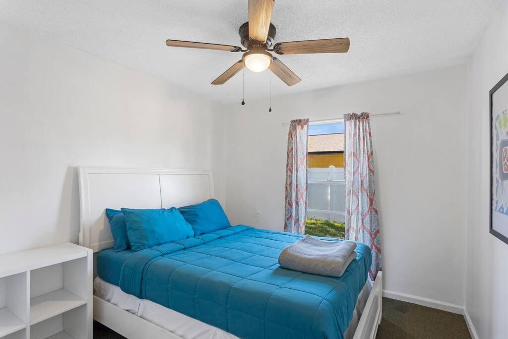 6 Minutes Away From The Beach 4 Bd Retreat W Free Parking