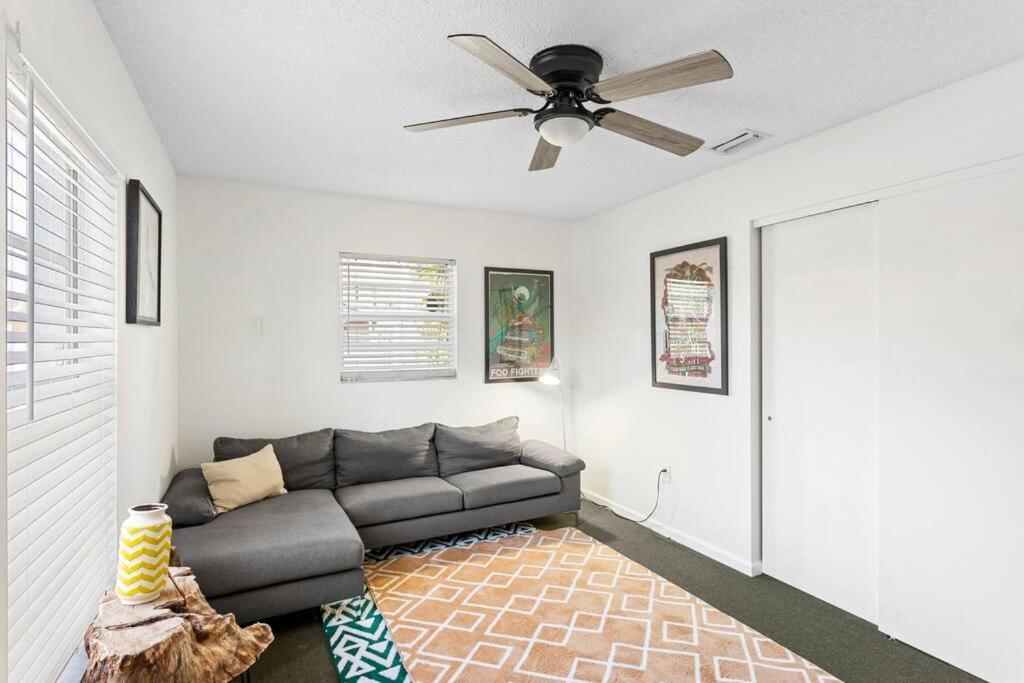 Apartment 6 Minutes Away From The Beach 4 Bd Retreat W Free Parking