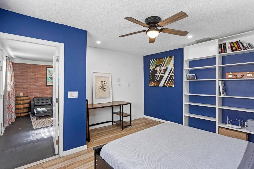 6 Minutes Away From The Beach 4 Bd Retreat W Free Parking *