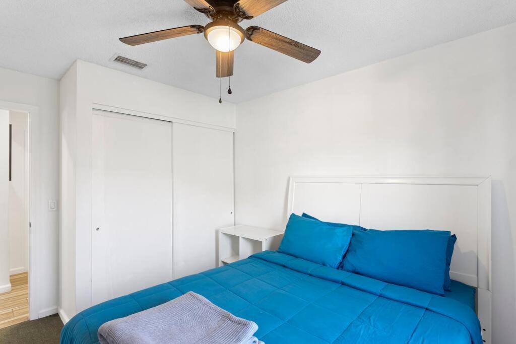 Apartment 6 Minutes Away From The Beach 4 Bd Retreat W Free Parking Tampa